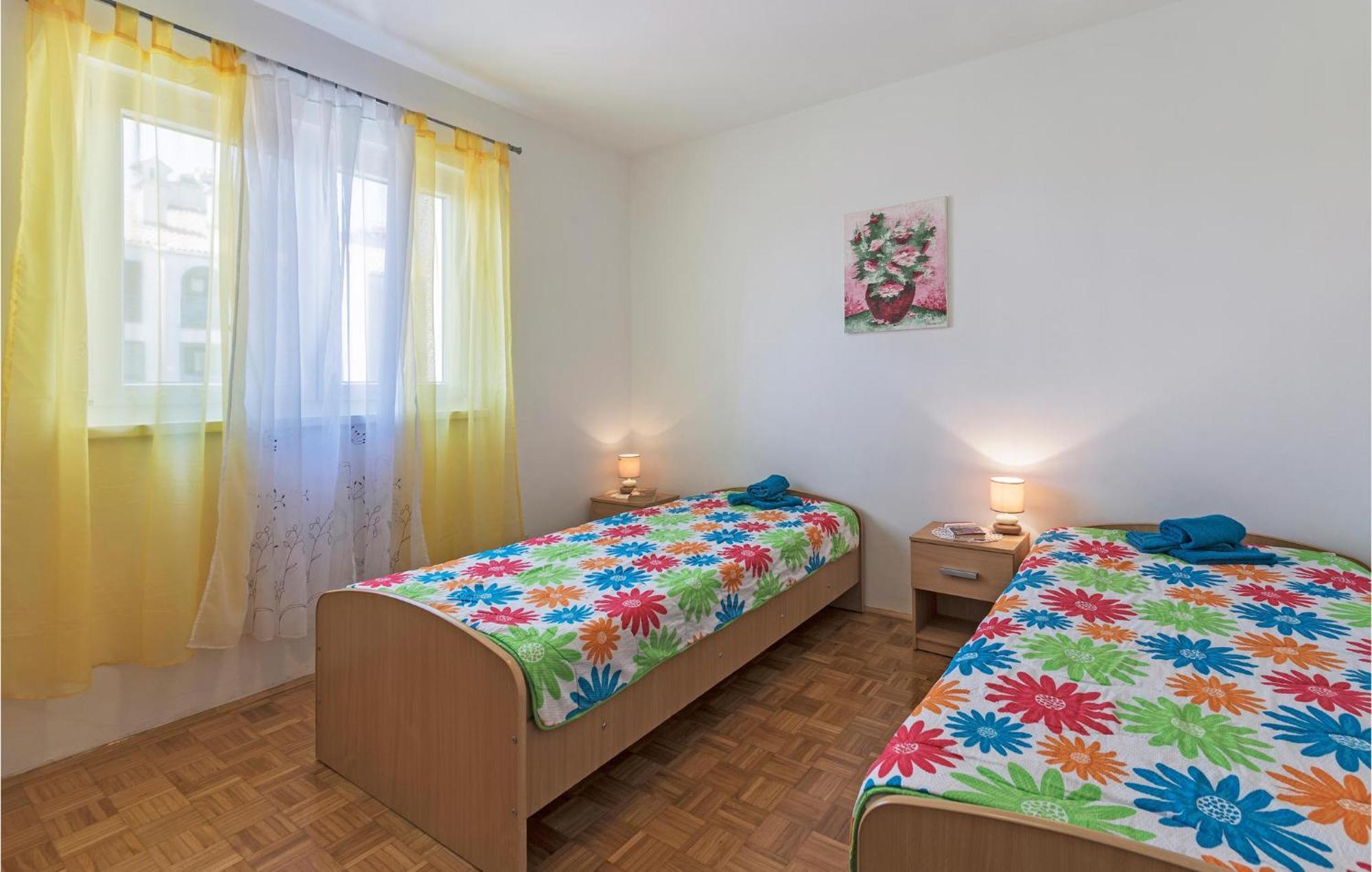Gorgeous Apartment In Pula With House Sea View מראה חיצוני תמונה