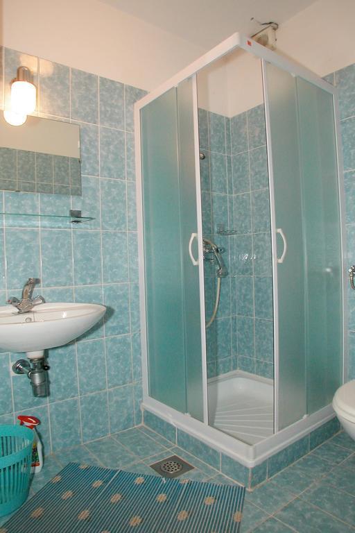Gorgeous Apartment In Pula With House Sea View מראה חיצוני תמונה