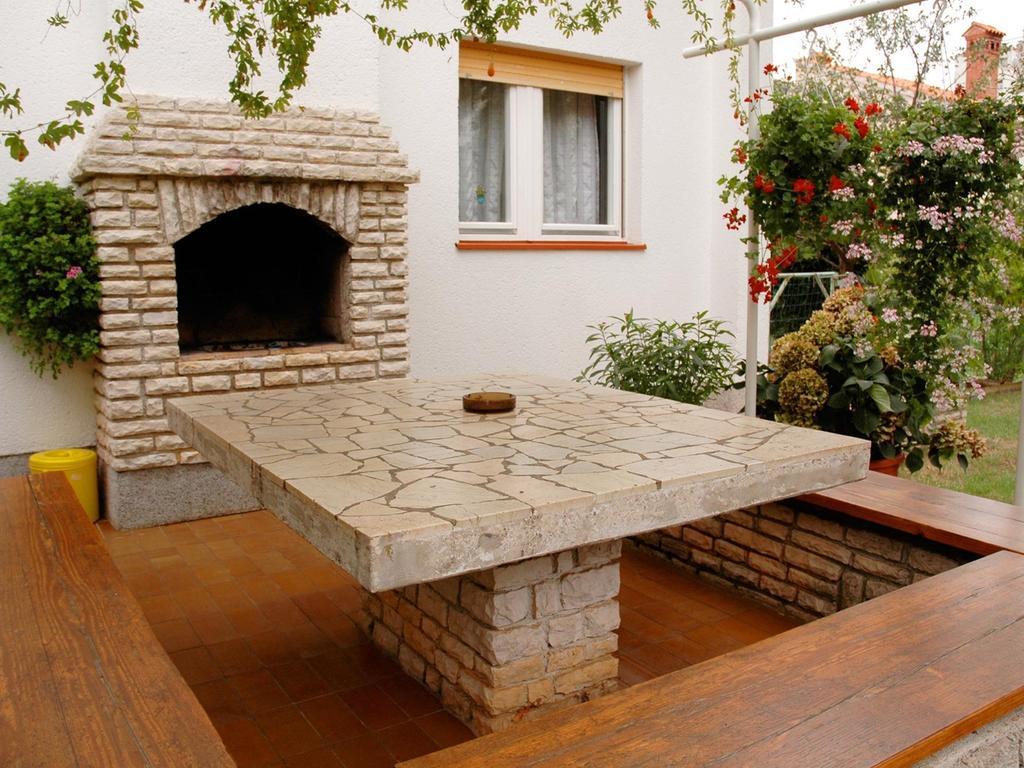 Gorgeous Apartment In Pula With House Sea View מראה חיצוני תמונה